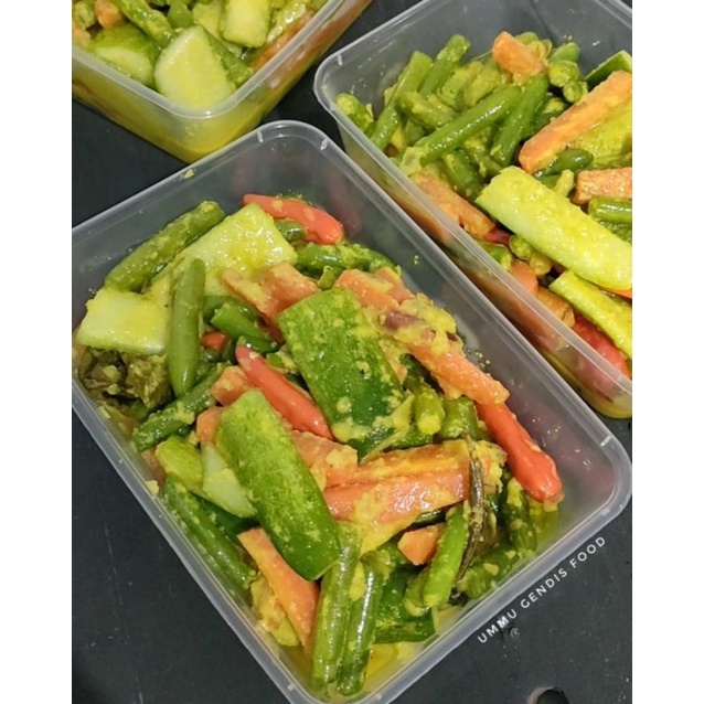 

Acar kuning (sayur) 400gr Frozen food