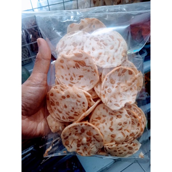 

KRIPIK TEMPE SAGU 250 GR