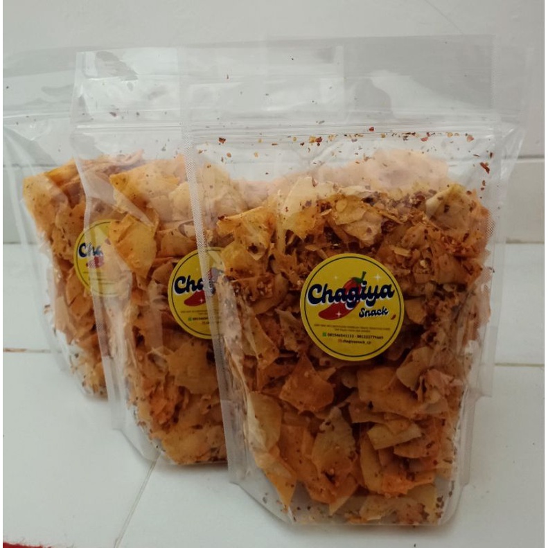 

keripik singkong pedas setan tapi tidak terlalu setan 250gr