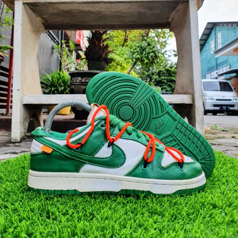 PRELOVED Nike dunk low X Offwhite pine green Size 36