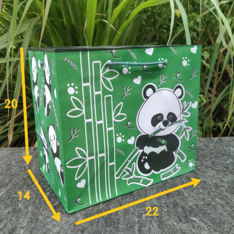 paper bag/tas kertas ulang tahun P22xL14xT20 goodie bag ulang tahun