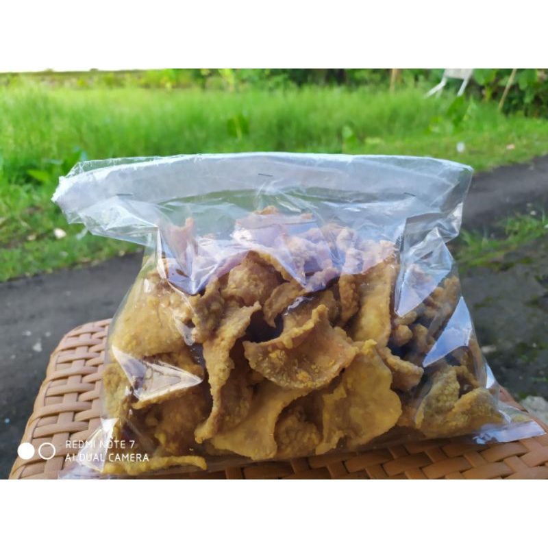

kulit ayam krispi pedas daun jeruk 100g