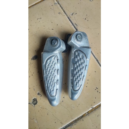 FOOTSTEP BELAKANG SCOOPY ORIGINAL COPOTAN PIAJAKAN KAKI BELAKANG SCOOPY