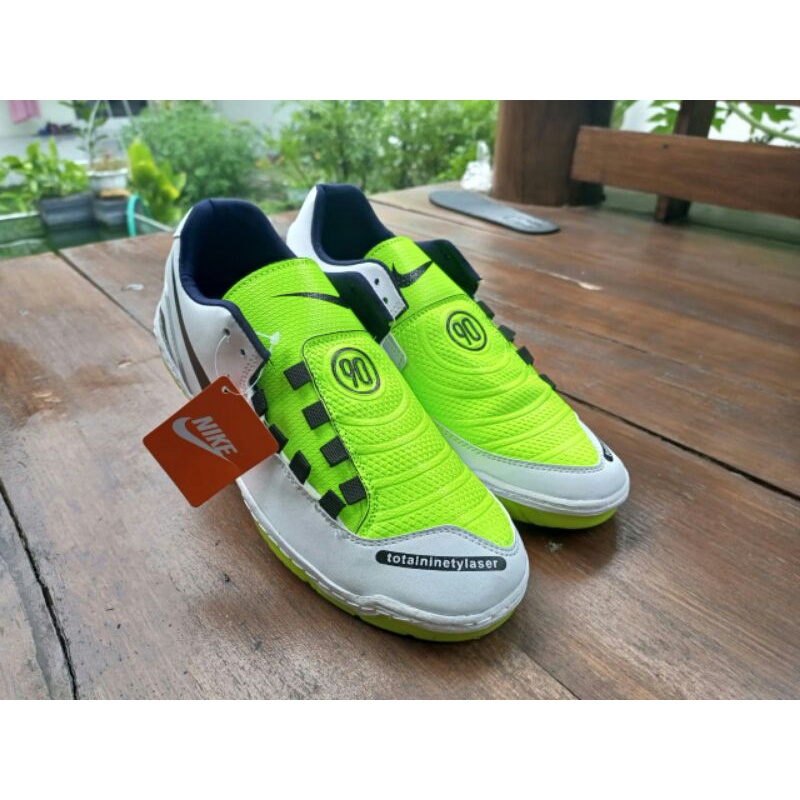 SEPATU FUTSAL T90 BAHAN EMPUK DAN NYAMAN (OUTSOL SUDAH DI JAHIT RAPI)