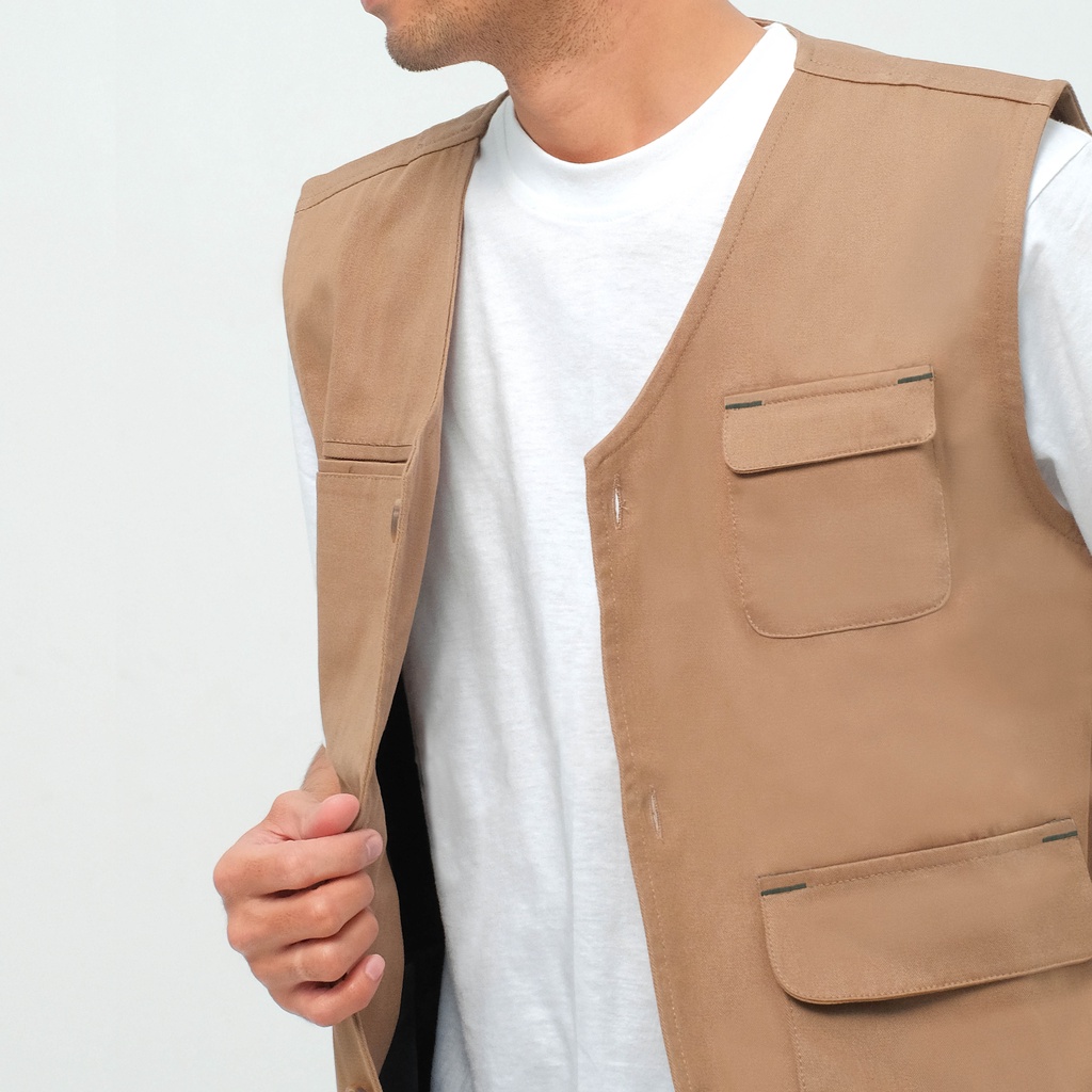 ORCA - Plait Chore Vest, Tan Oat