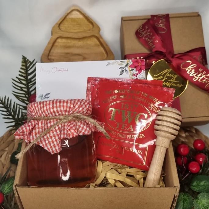 

Christmas Hampers / Natal / Tea Set Hampers - Merry