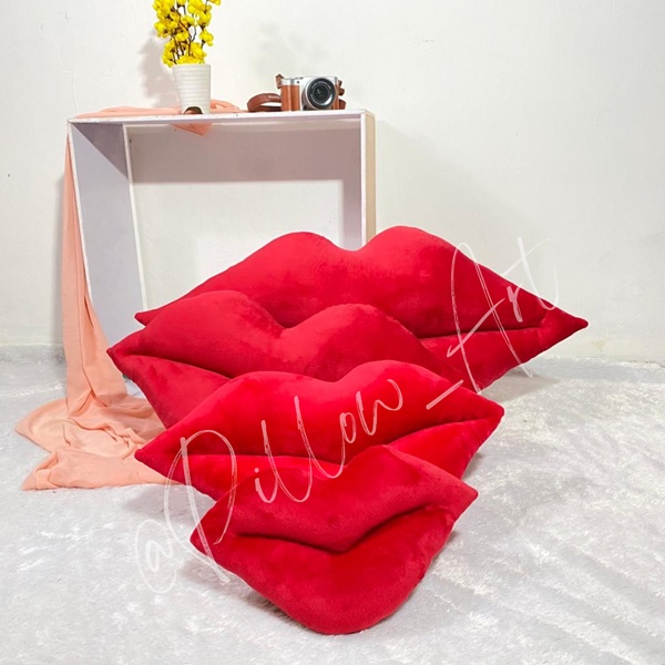 Pillowart - Bantal Sofa Bibir Size M - ART066