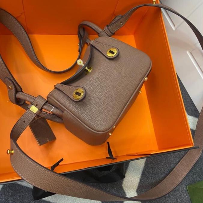 Tas Lindy mini size 18cm