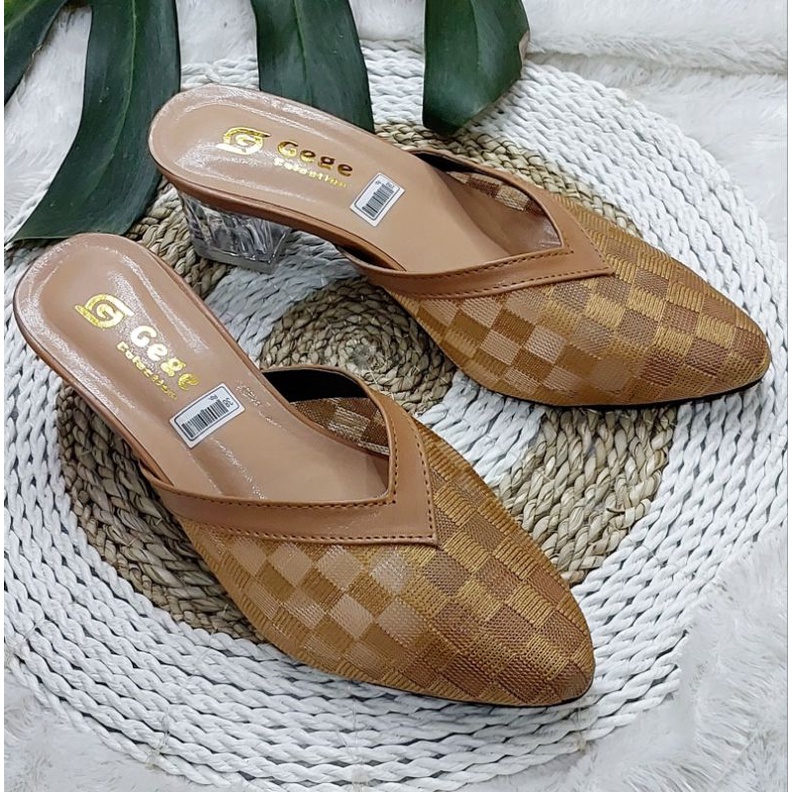 Sandal Jala Kotak Hak Kaca 5cm