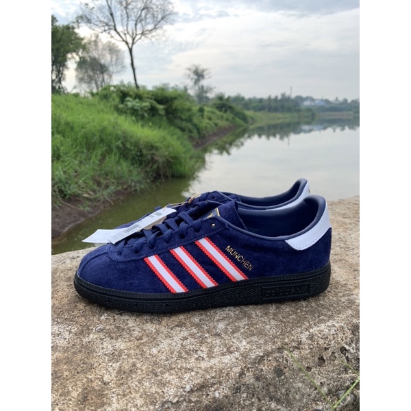 Adidas munchen cw manchester89 / munchen edge