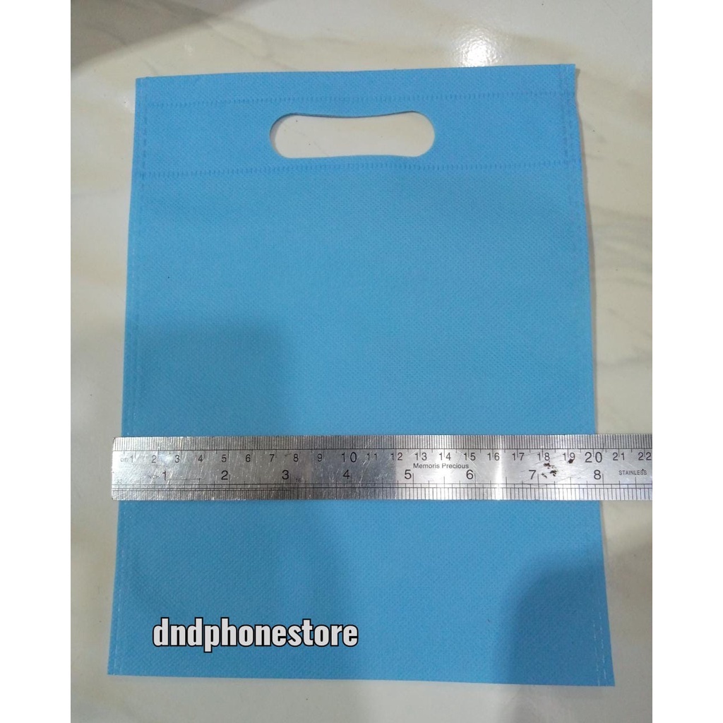 Goodie Bag OvaL 20x26 harga per 1 KODI 70gsm &amp; 75gsm  - Tas kain - Spunbond