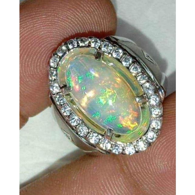 white Opal top jarong