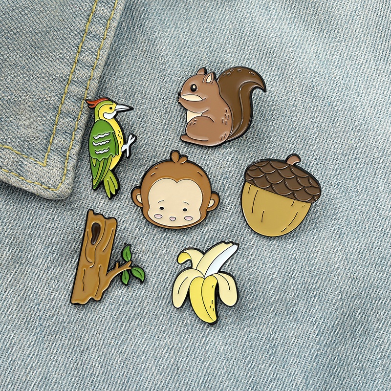 Pin Kerah Enamel Tupai/Kacang Pinus/Monyet/Pisang Lucu Kartun Pin Bros Lencana Bros