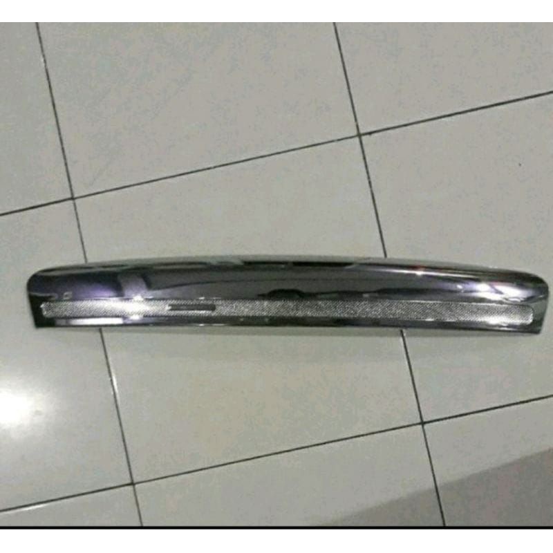 Garnis list bagasi/trunklid lis pintu bagasi honda freed