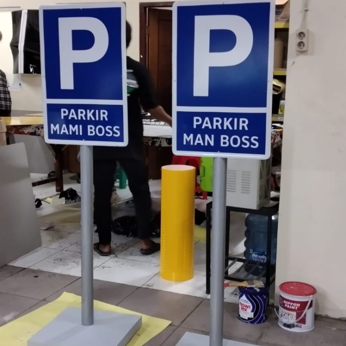 

RAMBU PARKIR BERBAGAI MACAM UKURAN 1 SET DENGAN TIANG