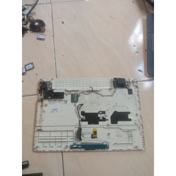 casing keyboard Samsung np300 np270