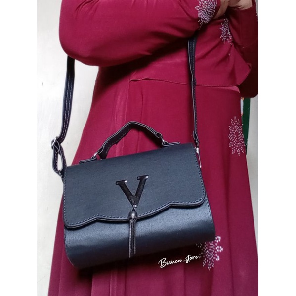 tas fashion wanita YsL rumbai hitam