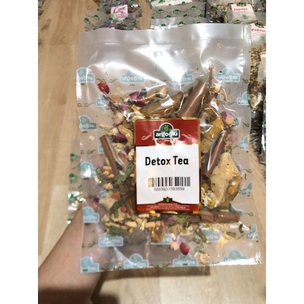 

DETOX TEA