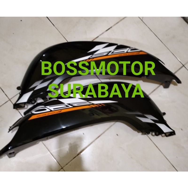 Cover body samping Scoopy 2018 hitam putih sporty