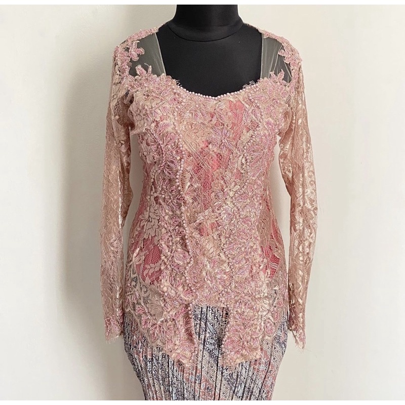 DP SEWA KEBAYA BALI FULL PAYET PREMIUM