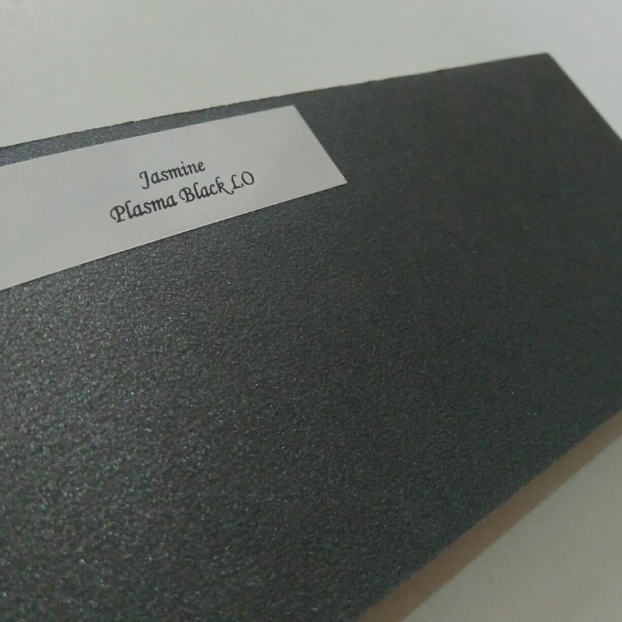 

( 50 lembar ) Kertas Undangan / Karton Jasmine Black Ukuran A3+ / 32 Cm x 48.3 Cm