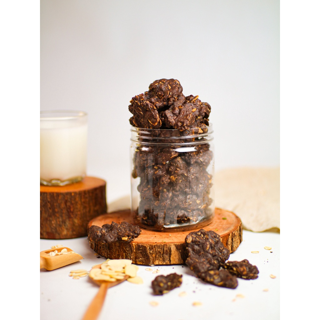 

Oat Biscuits Dark choco almond