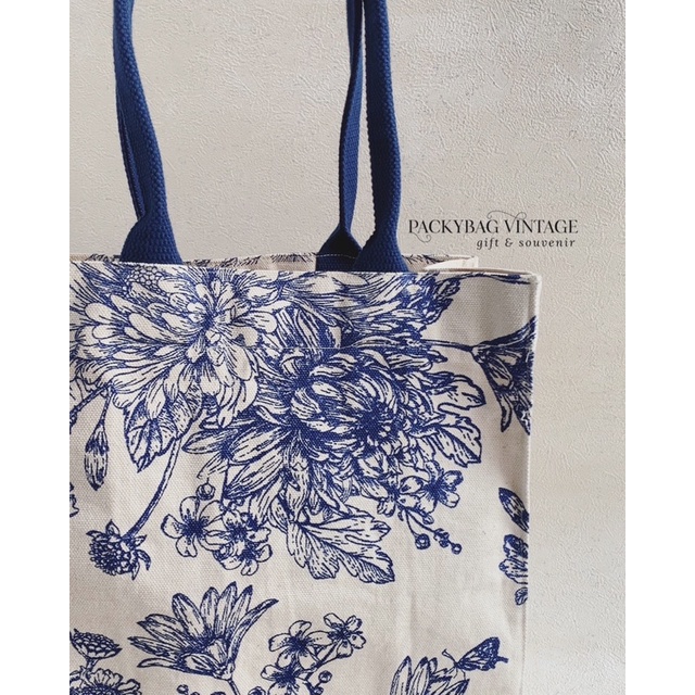 (READYSTOCK) Totebag canvas BLOMMING FLOWER // Tas kanvas // size 30x14x35 cm