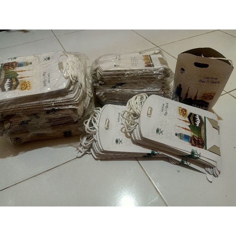 

dus kosong gift umroh haji (hrga untuk 10 pcs)