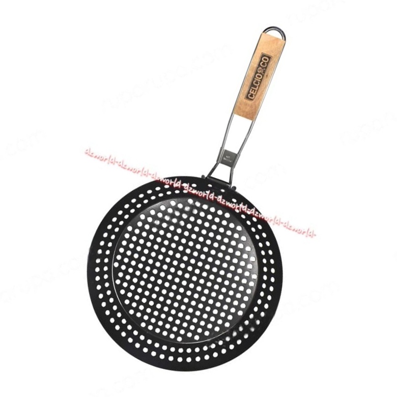 Celcio &amp; Co Bbq Accessories Barbeque Wok With Handle Alat Panggang Dengan Tangkai Tekuk Travel Traveling Panci Wajan Lubang Untuk Barbeque Panggangan