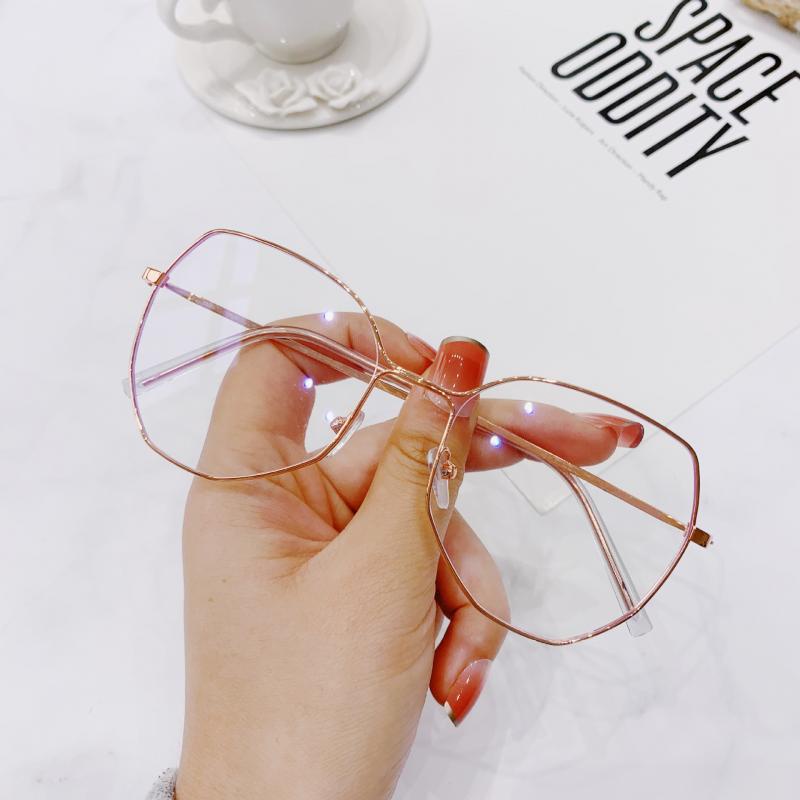 Kacamata Vintage Anti Radiasi Untuk Wanita Frame Metal Irregular