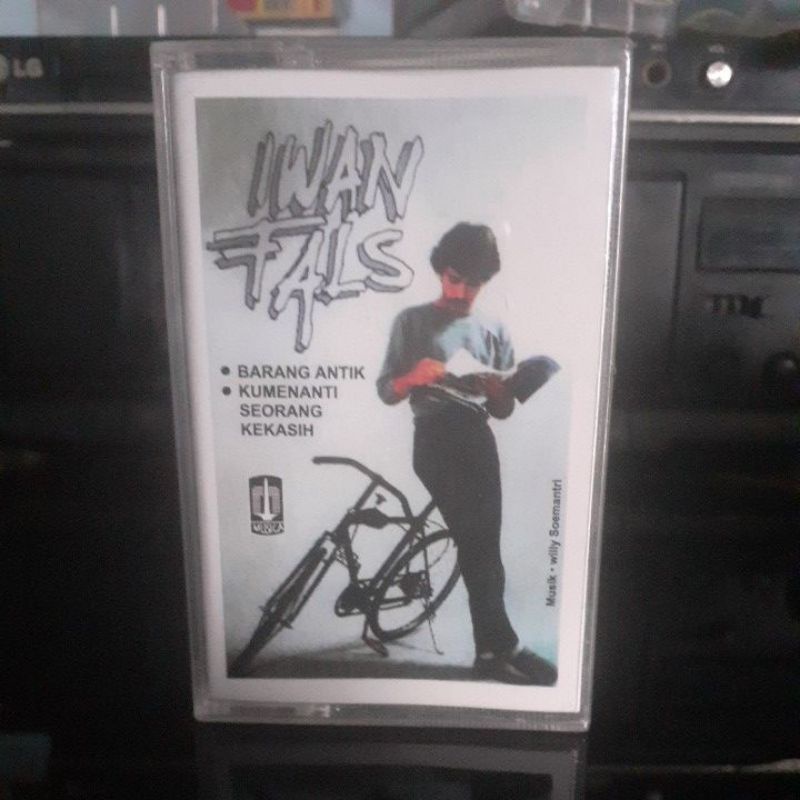 kaset pita iwan fals (barang antik) segel