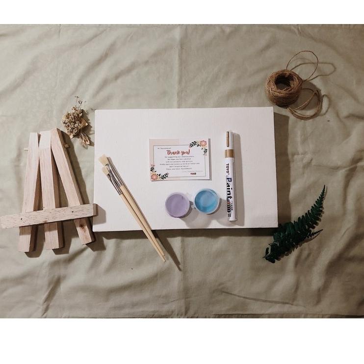

[PRODUK KKMTV] [TERMASUK EASEL] DIY Handprint Painting Kit by Sweetie Seasons | Canvas Lukis Set | Easel Lukisan DT0