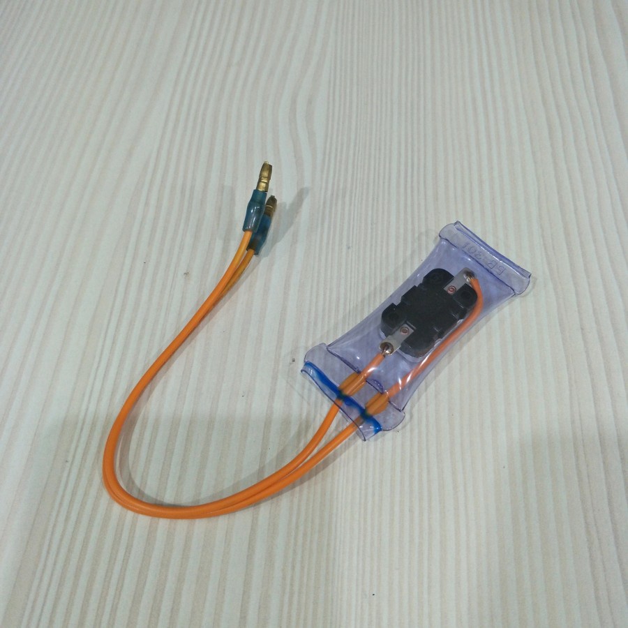 Defros Bimetal Fuse Kulkas 2 Kabel Sensor Dingin Panas 2 Kabel