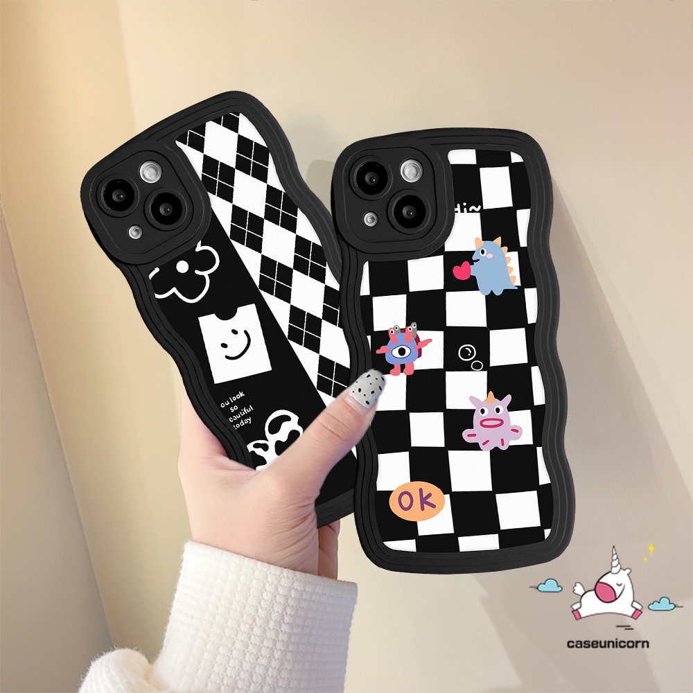 IPHONE Casing Tepi Bergelombang Kompatibel Untuk Iphone11 14 13 12 Pro Max 6 6s 8 7 Plus 14Plus XR X XS Max SE 2020papan Catur Diamond Grid Kartun Monster Kecil Soft TPU Cover