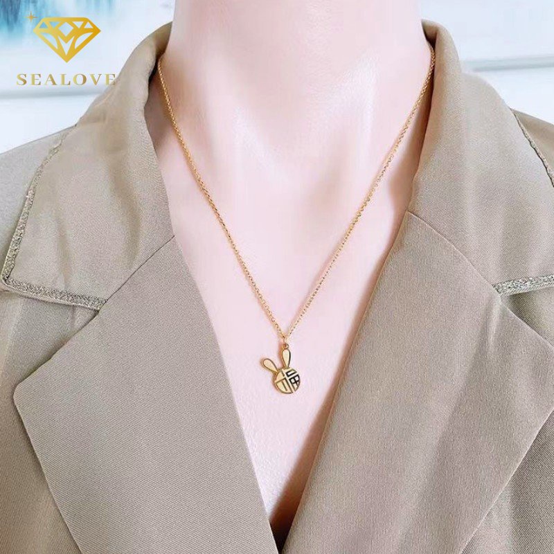 Kalung Titanium Wanita Anti Karat Kelinci Emas Lucu Fu necklace Aksesoris Korea