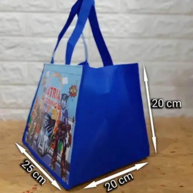 

Tas Goodie Bag Motif kartun Naruto Souvenir Ultah, Aqiqah - 25*20*20 - 25*12*20
