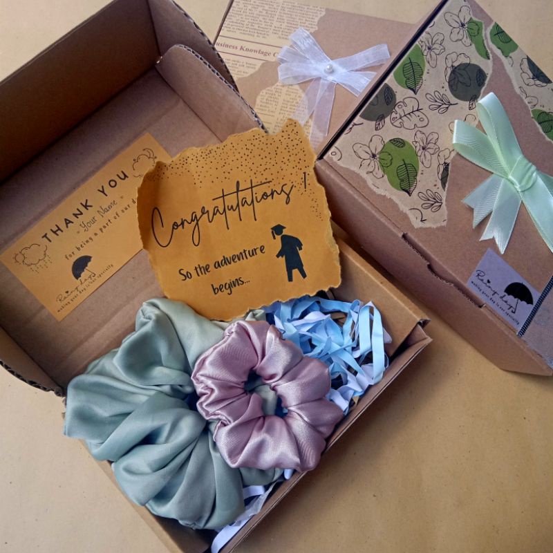 

Hampers Hadiah Gift Box Rainy day by Rani Kado Aesthetic