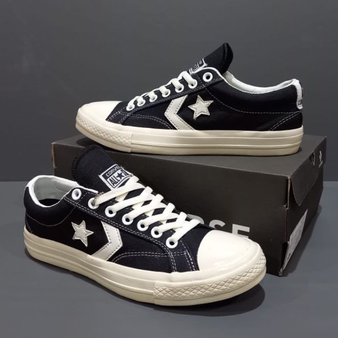 Sepatu converse clearance army