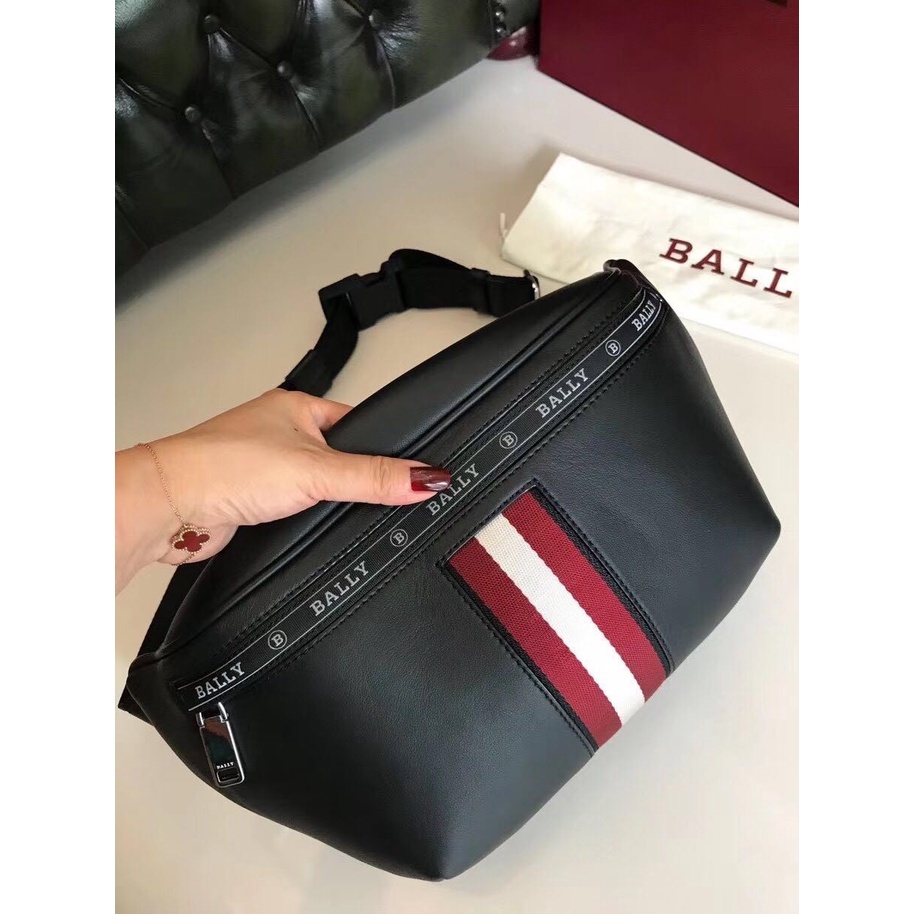 tas pria waistbag bumbag selempang Bally Hakab Leather Bum Bag In Black