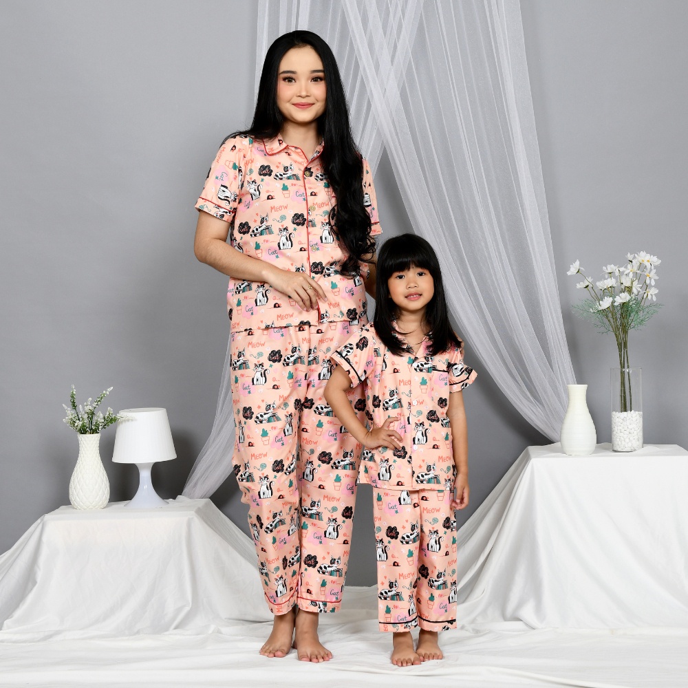 Cleopatra Piyama Wanita HP ( Size L / XXL ) Bahan Microtex / Piyama Dewasa / Piyama Karakter / Piyama Motif Cewek - Part 1