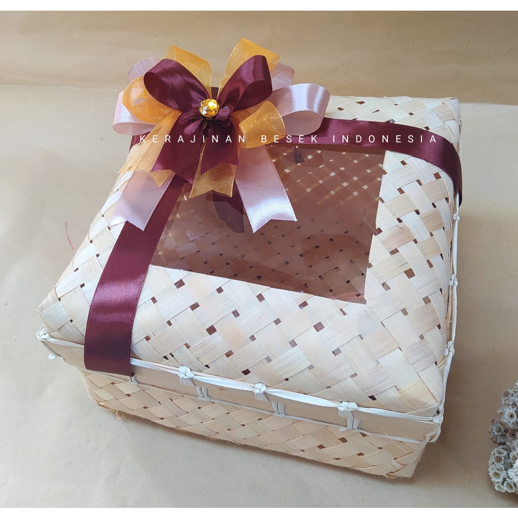 

Sokase kotak roti 22cm FREE PITA Box hampers Box roti kue kering Parsel lebaran