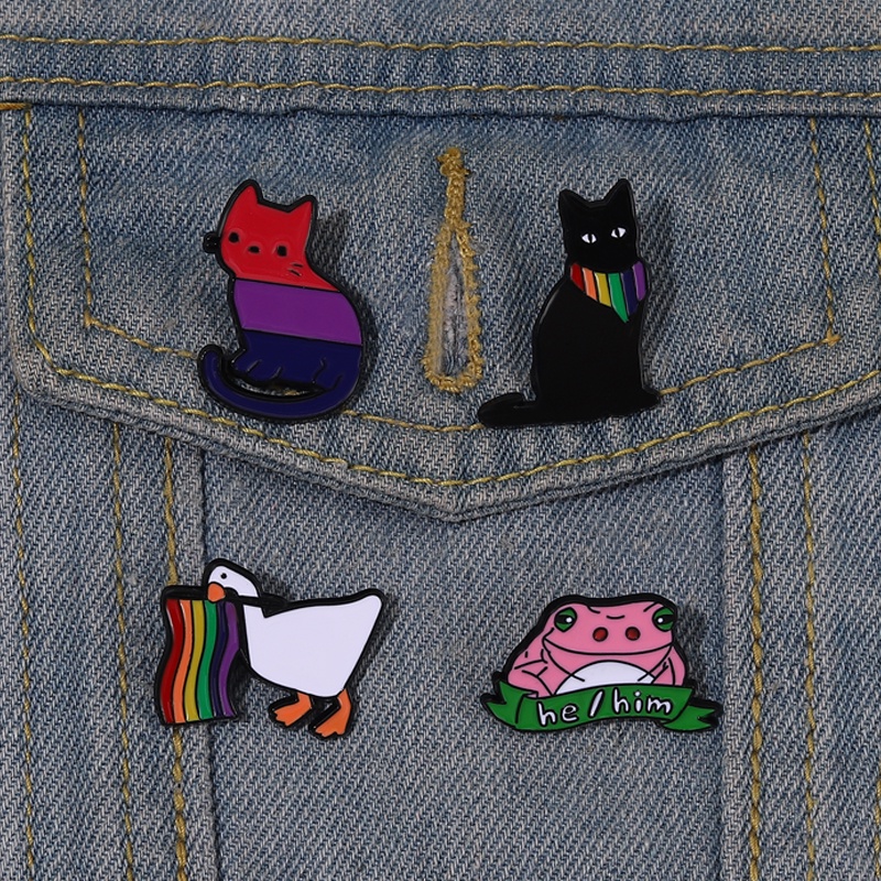 Kucing Hitam Pelangi Dasi Kupu-Kupu Enamel Pin Kartun Bebek Kodok Kucing Bros Lencana Kerah Pin Rainbow Animal Pride Perhiasan Hadiah Aksesoris