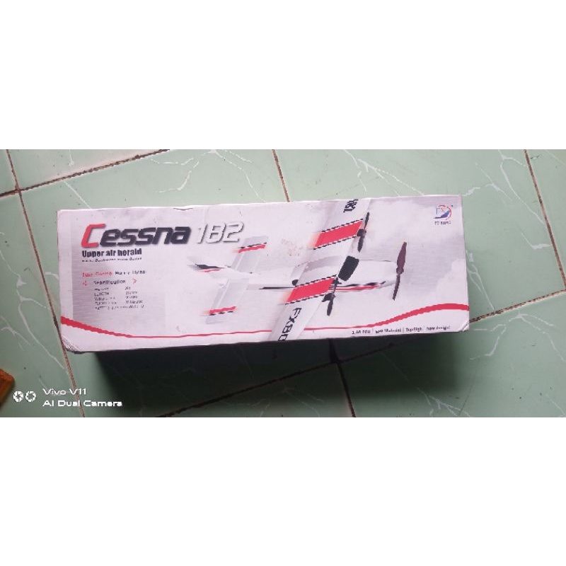 mainan pesawat remote