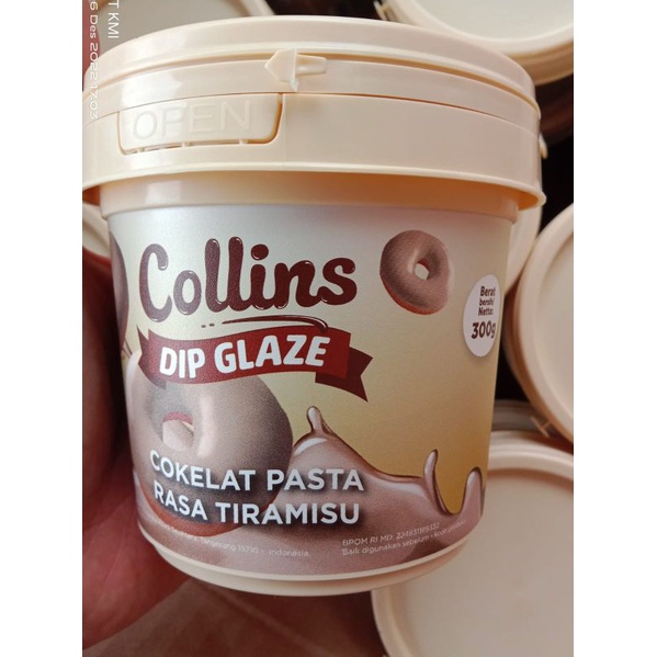 

Collins Dip Glaze Tiramisu Mini Kemasan 300gr