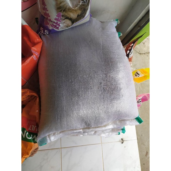 pasir granul/ pasir gumpal kucing 25liter/20Kg