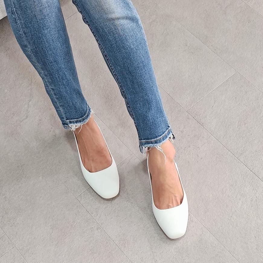 Terbaru SOLACE - 5 cm Block Heels - RHEA White