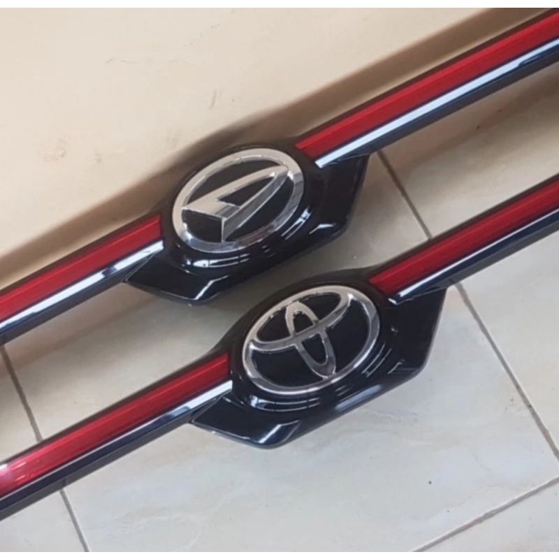 Lampu Trunklid Veloz Xenia Avanza 2022 Original