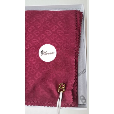 Buttonscarves Tapis Embossed - Ruby