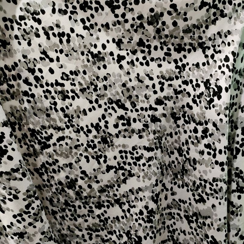 kain prada crepe motif A - kain motif leopard - kain - blouse - kain batik