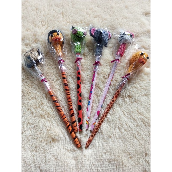 

Pensil Rajut Karakter